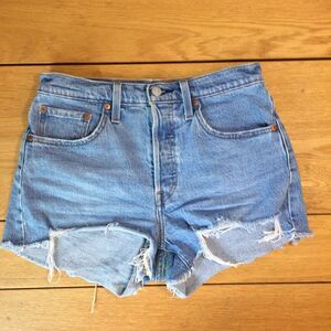 Levi’s 501 cut off shorts buttonfly 27